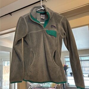 Grey and Green Patagonia Re-tool Synchilla Pullover Size Women's Extra Small